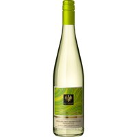 Lebendige Frische und feine Eleganz prägen diese Cuvée aus Riesling und Muskateller der Genossenschaftskellerei Heilbronn. Zartes Strohgelb im Glas offenbart ein feinfruchtiges Aroma sowie eine spritzig-frische Note am Gaumen. Der ausgewählte Riesling aus den Weinbergen Württembergs verbindet sich mit dem exotisch anmutenden Muskateller zu einer harmonischen Kombination aus Stil