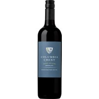 Im Columbia Valley des US-Bundesstaates Washington wird der Chateau Ste Michelle Grand Estates Merlot aus dem Jahrgang 2020 produziert. Dieser Rotwein spiegelt die hohe Qualität und das Engagement von Chateau Ste Michelle in der Weinherstellung wider. Durch die sorgfältige Auswahl der Früchte und den schonenden Ausbau hat dieser Wein eine vollmundige und samtige Textur entwickelt. Im Glas zeigt er voll ausgeprägte Aromen dunkler Kirschen und Pflaumen