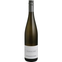 Der Pfandturm Weissburgunder 2024 von Dr. Koehler aus Rheinhessen beeindruckt mit intensiven Mandarinen-Noten und dem Duft roter Äpfel. Feine Vanille- und Honignuancen runden das facettenreiche Aromaprofil ab. Im Geschmack zeigt sich eine ausgewogene Struktur und lebendige Klarheit