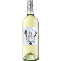 Gelbe Reflexe und ein Hauch von Grün prägen das Erscheinungsbild dieses Rieslings aus der Pfalz. Das Bouquet vereint Zitrusfrüchte