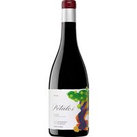 Die Rebstöcke wachsen auf Schieferböden in hoch gelegenen Hanglagen des Bierzo. Die Rebsorte Mencia reift 12 Monate im kleinen Holzfass und entwickelt einen tiefgründigen