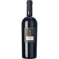 Kräftiges Rubinrot mit veilchenblauen Reflexen prägt diesen Primitivo di Manduria aus Apulien. In der Nase entfalten sich Aromen reifer schwarzer Früchte