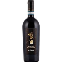 Mit seiner tiefen rubinroten Farbe entfaltet der Primitivo di Manduria aus Apulien ein intensives Zusammenspiel von reifen Kirschen
