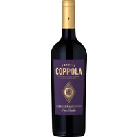 Der Francis Ford Coppola Winery Diamond Collection Cabernet Sauvignon 2022 präsentiert sich in einem tief rubinroten Farbton. Sein Bouquet offenbart facettenreiche Aromen von dunkler Kirsche