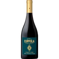 Die Cuvée der Francis Ford Coppola Winery aus dem Jahr 2022 zeigt intensive Kirscharomen
