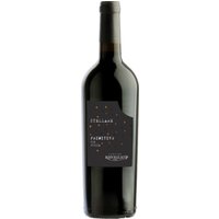 Sattes Rubinrot kennzeichnet den Primitivo aus dem süditalienischen Apulien. Aromen von reifen Kirschen