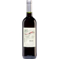 Ein tiefdunkles Rot prägt diesen lieblichen Rotwein aus dem Jahrgang 2024