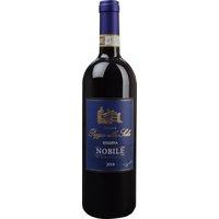 Kraftvoll und rund zeigt sich der Vino Nobile di Montepulciano von Poggio alla Sala aus dem Jahr 2020. Aromen reifer Pflaumen und roter Früchte verleihen dem Wein eine finessenreiche Tiefe. Die ausgeprägte Struktur wird von festen Tanninen geprägt