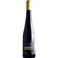 Reife Quitte und exotische Litschi prägen das aromatische Profil dieses ausgewogenen Grauen Burgunders aus der Pfalz. Die Reife im 500-Liter-Eichenholzfass verleiht dem Wein zusätzliche Struktur sowie eine feine Komplexität