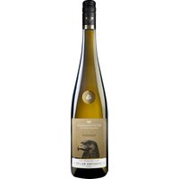 Frische exotische Fruchtnoten verbinden sich mit einer dezenten Würze im Selektive Lese Zeller Abtsberg Viognier aus der Weinmanufaktur Gengenbach. Der mittelkräftige Wein zeigt Aromen von reifem Obst. Die Trauben reiften auf Granitböden der Lage Zeller Abtsberg