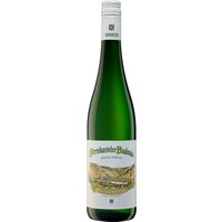 Filigrane Frische und exotische Aromen prägen den Riesling Kabinett aus Bernkastel an der Mosel. Weiße Pfirsichnoten vereinen sich mit Passionsfrucht