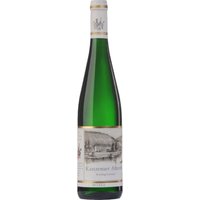 Feingliedrigkeit und Eleganz verbinden sich in diesem Saar-Riesling Kabinett von 2015 aus dem Weingut von Othegraven. Die Lage Bockstein in Kanzem an der Mosel prägt den Wein mit intensiven Aromen von grünem Apfel