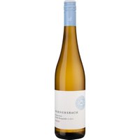 In dieses Rebenmeer tauchen wir gerne! Der Rebenmeer Weißburgunder ist ein Wein für alle