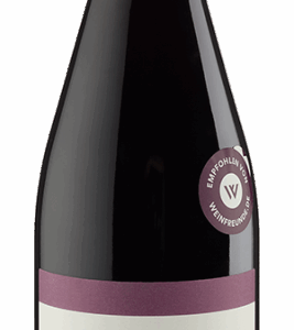 Ein herausragender Botschafter Südtiroler Weinkultur. Dieser Lagrein überzeugt durch das typische Zusammenspiel einer dunklen