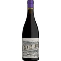 Maulbeer- und Kirschanklänge prägen das Bouquet dieses Pinotage aus dem Hause Kaapzicht Estate und werden durch Noten von Tabak sowie eine Nuance Süßholz ergänzt. Die Herkunft aus Stellenbosch sowie ein 16- bis 18-monatiger Ausbau verleihen dem Wein Struktur und Tiefe. Am Gaumen präsentiert er sich lebendig