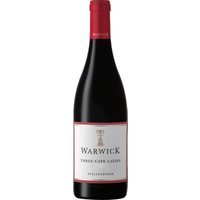 Markant zeigt sich der Warwick Three Cape Ladies aus Stellenbosch mit intensiven Aromen von reifen Kirschen