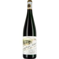 Der 2005er Scharzhofberger Late Release Riesling Kabinett von Egon Müller zeigt feine Aromen von Weinbergspfirsich und Passionsfrucht