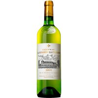 Sattes Goldgelb mit zarten rötlichen Nuancen prägt den Château La Mission Haut-Brion Blanc 2015. In der Nase entfalten sich Aromen von Zitrone