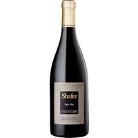 Aus den Yaca Mountains im Napa Valley stammt der Jahrgang 2016 von Shafer Vineyards Stags Leap Relentless