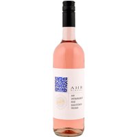 Der Ahr Winzer Klassiker Spätburgunder Rosé 2024 präsentiert sich in einem strahlenden Lachs-Rosa mit klaren Akzenten von Kirsche
