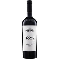 Der Rară Neagră - Saperavi de Purcari 2023 aus der Region Cahul bietet ein faszinierendes Zusammenspiel der Aromen. Dunkle Beeren und Pflaumen verschmelzen harmonisch mit würzigen Noten und vermitteln eine angenehme Tiefe. Samtige Tannine und ein lang anhaltender Abgang runden dieses Geschmackserlebnis perfekt ab. Der Wein