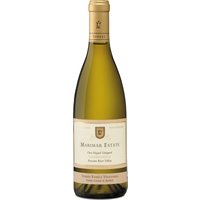 Farbe: glänzendes Strohgelb mit hellgoldenen ReflexenrnDuft: aromatisch intensives Bouquet mit den für diesen Chardonnay charakteristischen Noten von Bratäpfeln und frischen Meyer-ZitronenrnGeschmack: am Gaumen vollmundig